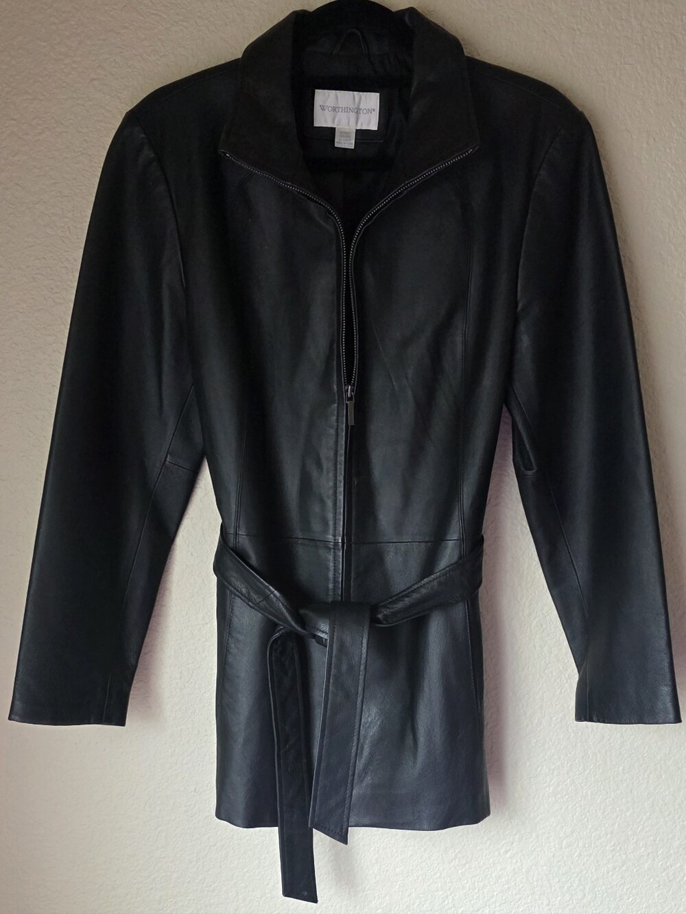 Vintage Worthington| Black Lambskin Leather Belted Women's Jacket - Moto Style M - Picture 7 of 11